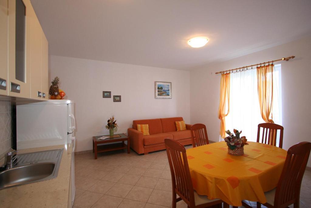 Apartments Bogovic Malinska Room photo
